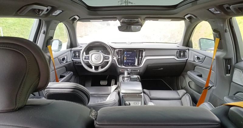 Volvo V60 cena 215900 przebieg: 52505, rok produkcji 2021 z Kraków małe 781